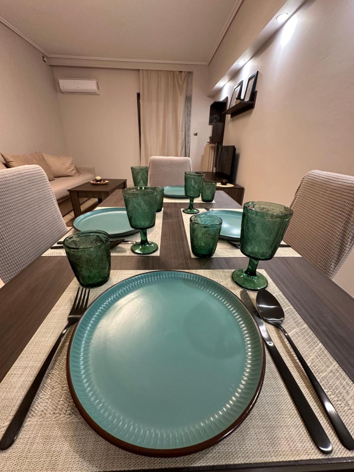 Lux Apartment Next To The Sea Pireus Zewnętrze zdjęcie