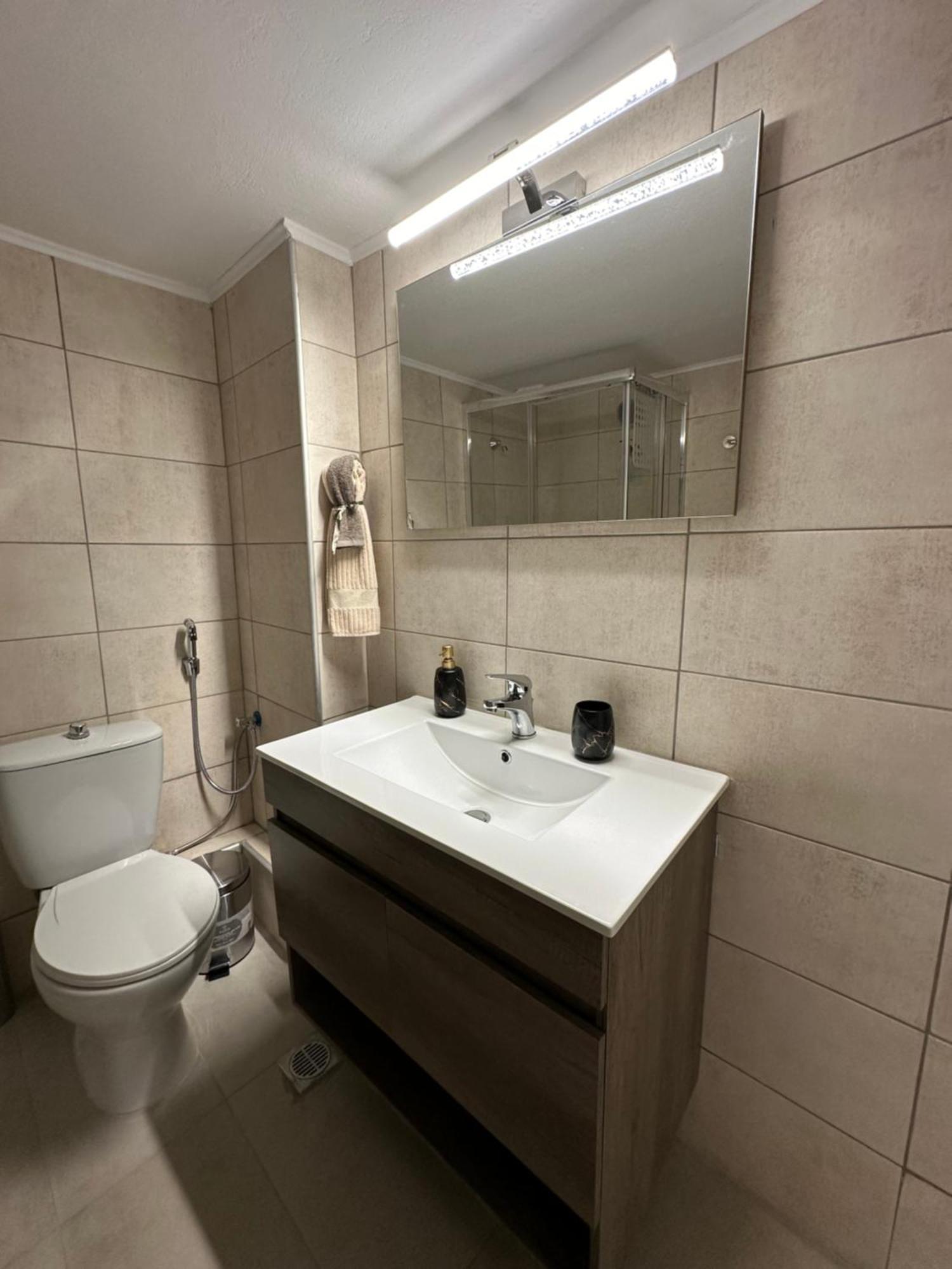 Lux Apartment Next To The Sea Pireus Zewnętrze zdjęcie
